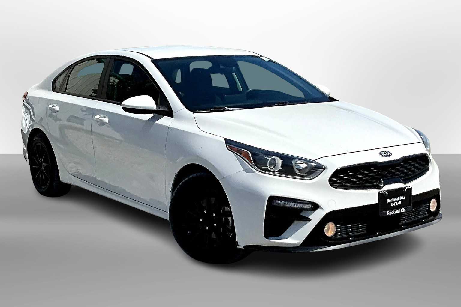 Thumbnail: 2019 Kia Forte - 10