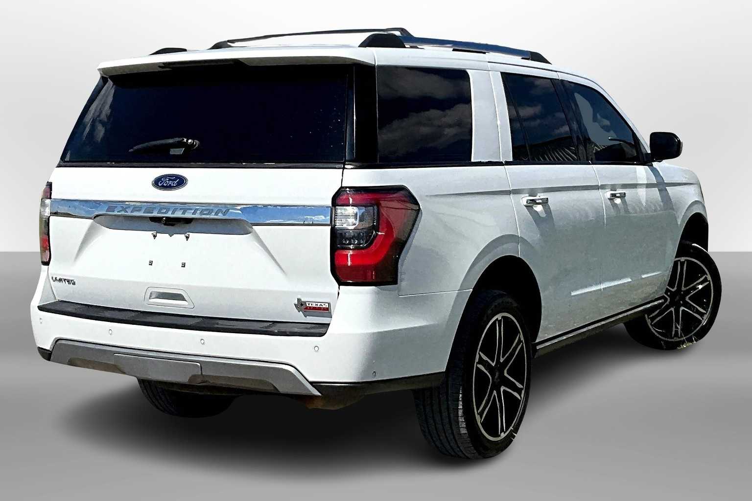 2020 Ford Expedition Limited photo 2
