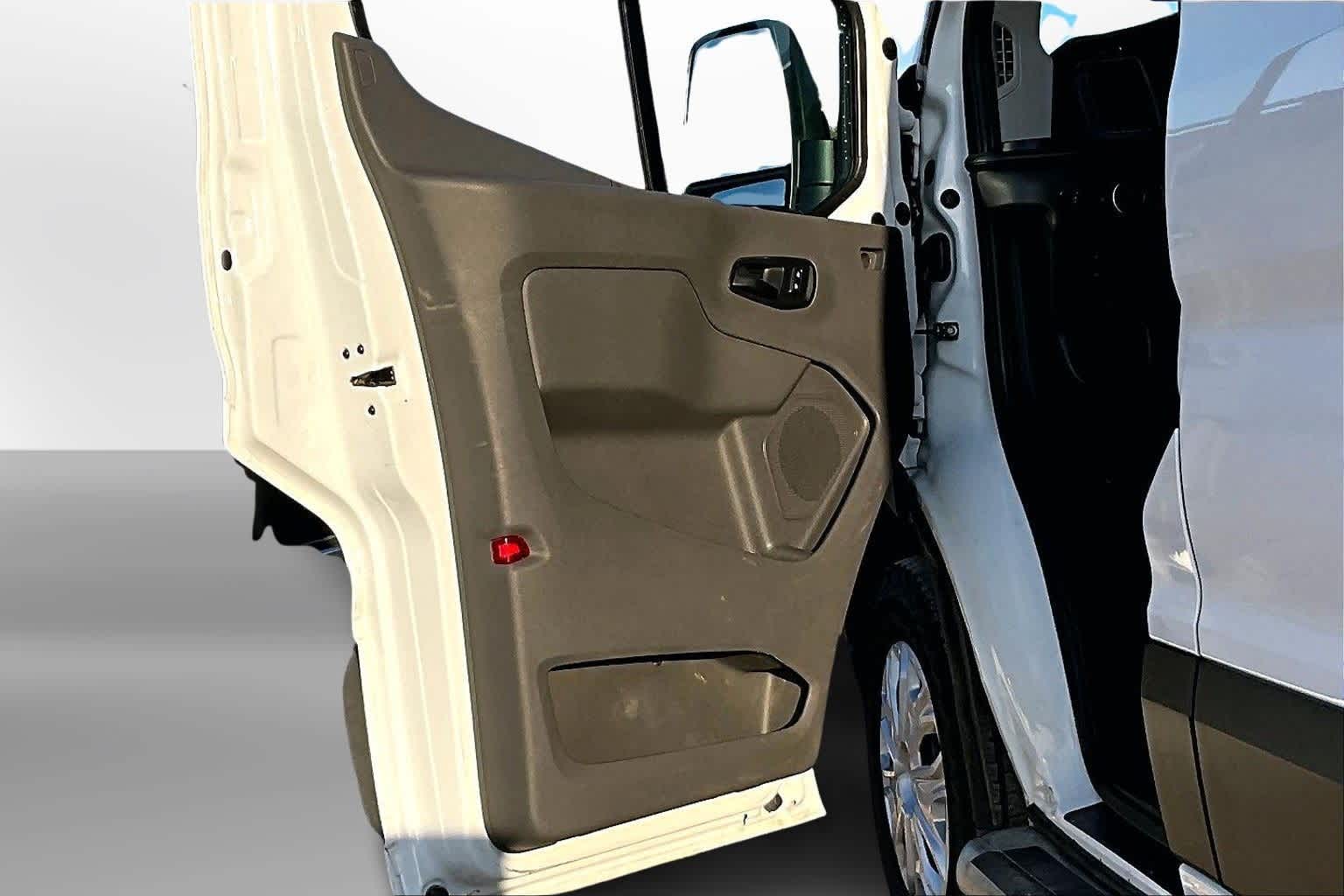 Thumbnail: 2022 Ford Transit Series - 15