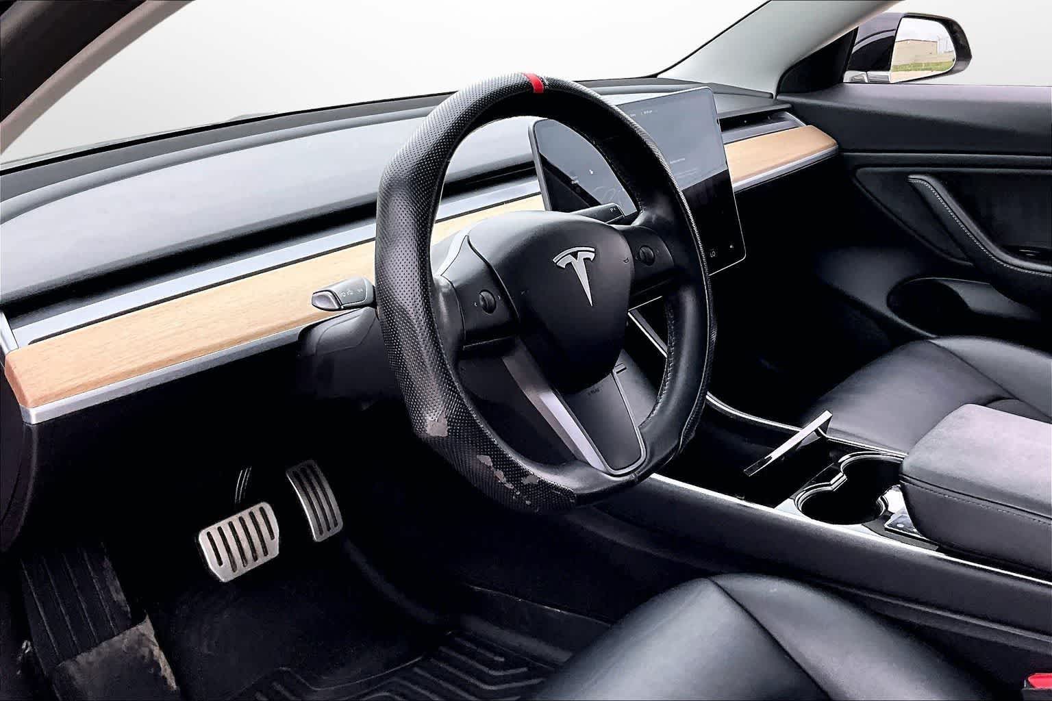 Thumbnail: 2018 Tesla Model 3 - 12