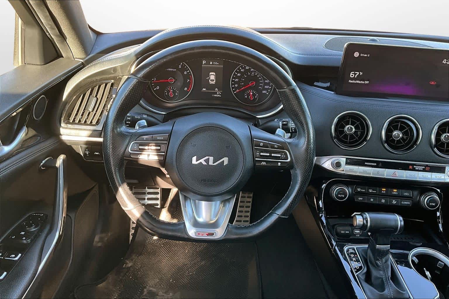 Thumbnail: 2022 Kia Stinger - 5