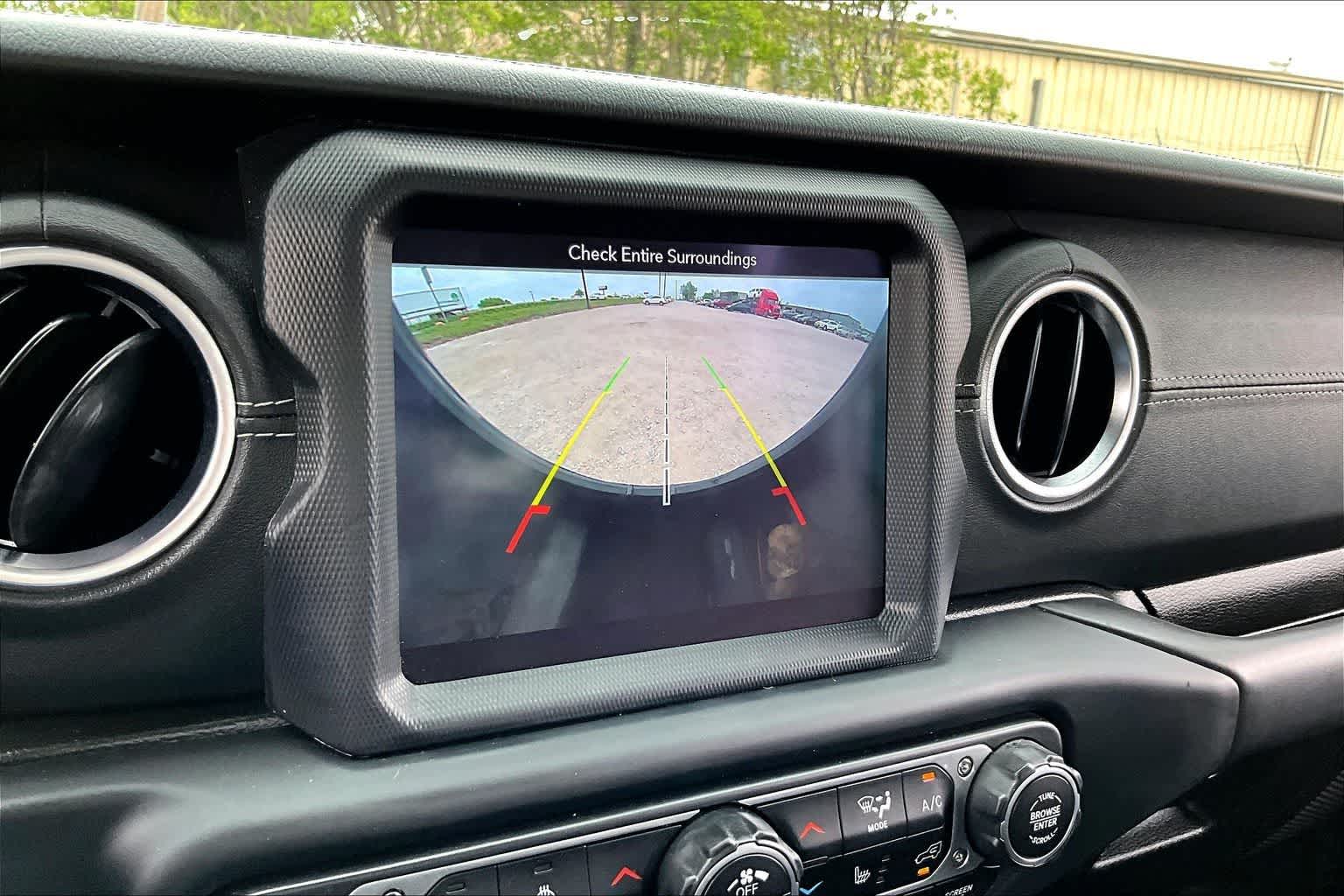 Thumbnail: 2019 Jeep Wrangler - 20