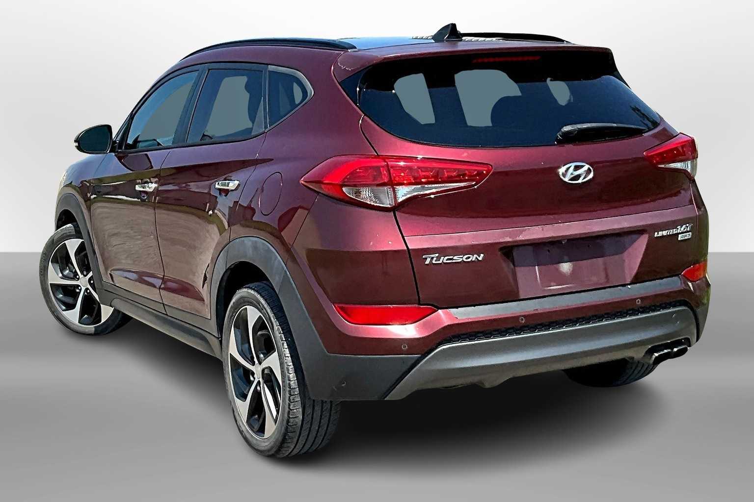 Thumbnail: 2016 Hyundai Tucson - 11