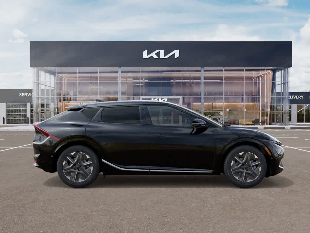 Thumbnail: 2025 Kia EV6 - 7