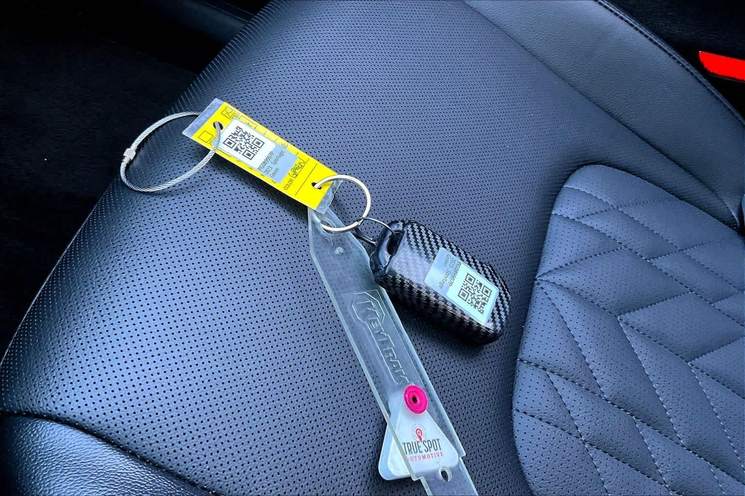 Thumbnail: 2023 Kia Sportage - 9