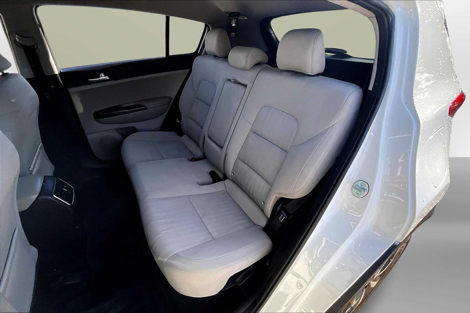 Thumbnail: 2020 Kia Sportage - 26