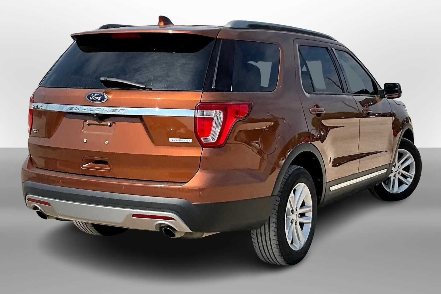 Thumbnail: 2017 Ford Explorer - 2