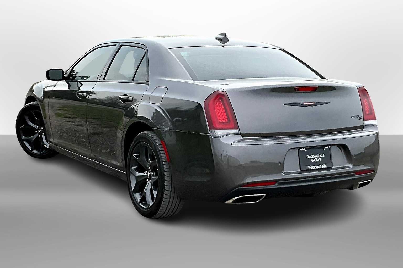 Thumbnail: 2023 Chrysler 300 - 11