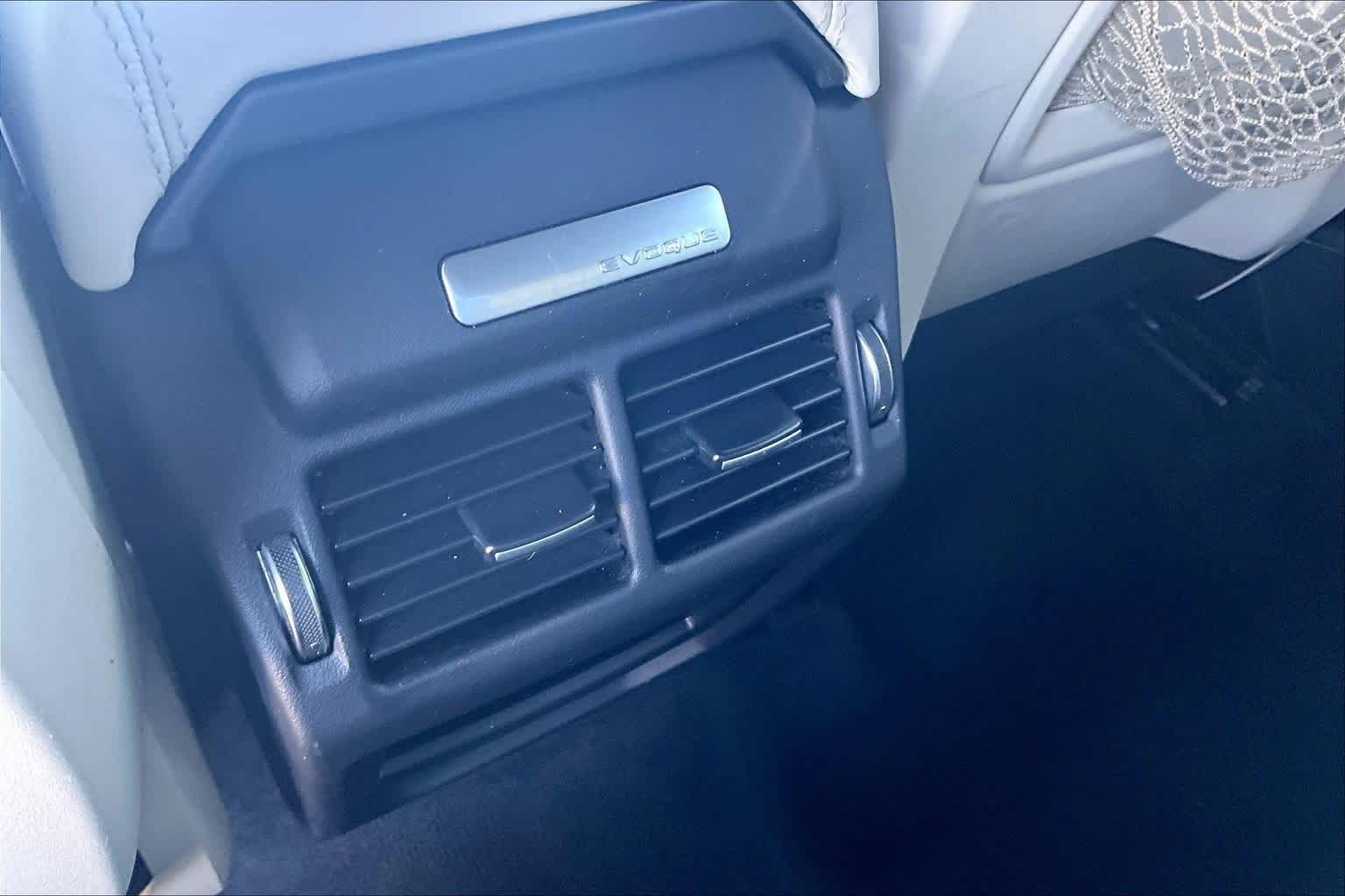 Thumbnail: 2019 Land Rover Range Rover Evoque - 24