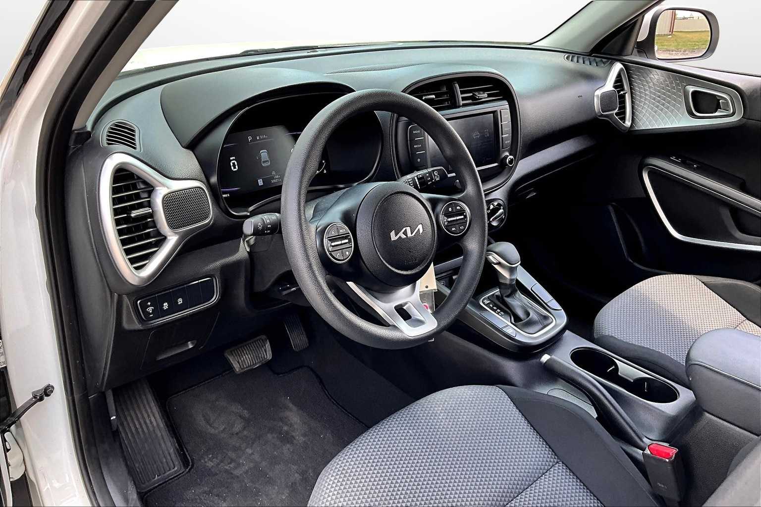 Thumbnail: 2023 Kia Soul - 12