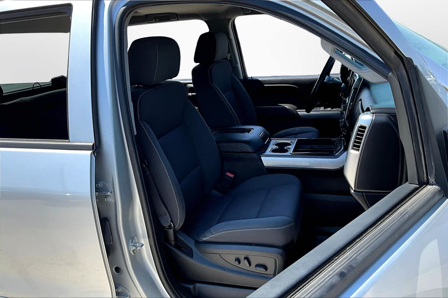 Thumbnail: 2017 Chevrolet Silverado 1500 - 7