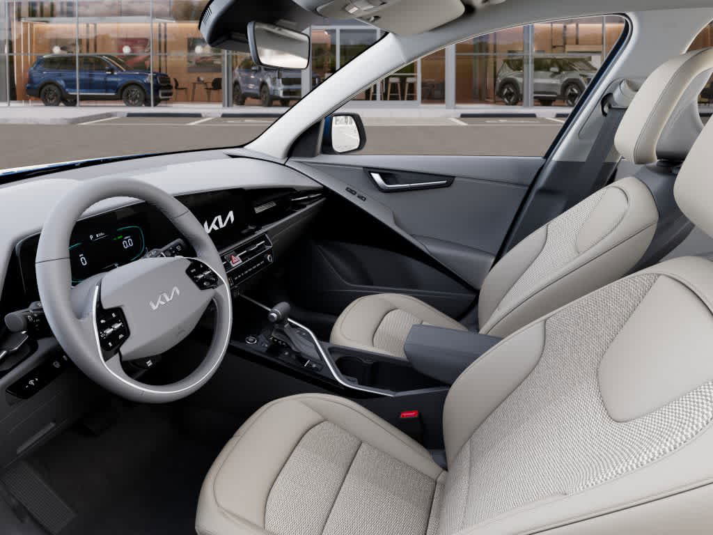 Thumbnail: 2025 Kia Niro - 17