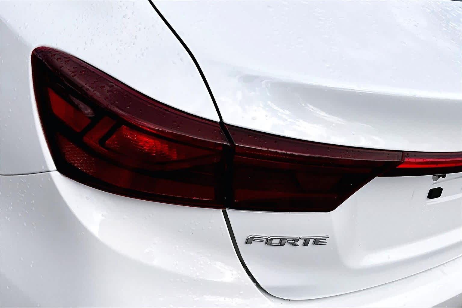 Thumbnail: 2021 Kia Forte - 30