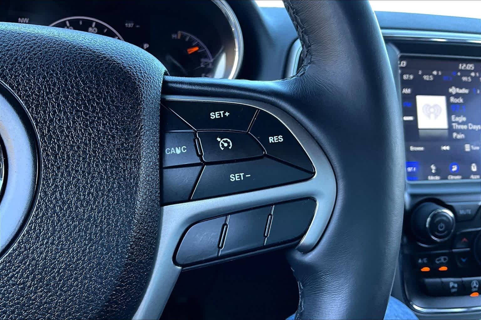 Thumbnail: 2018 Jeep Grand Cherokee - 20