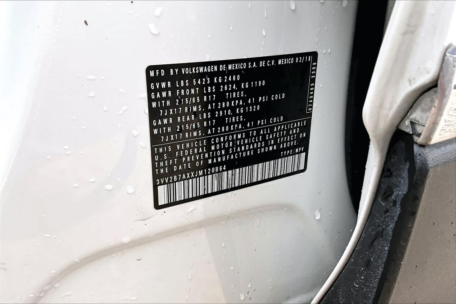 Thumbnail: 2018 Volkswagen Tiguan - 33