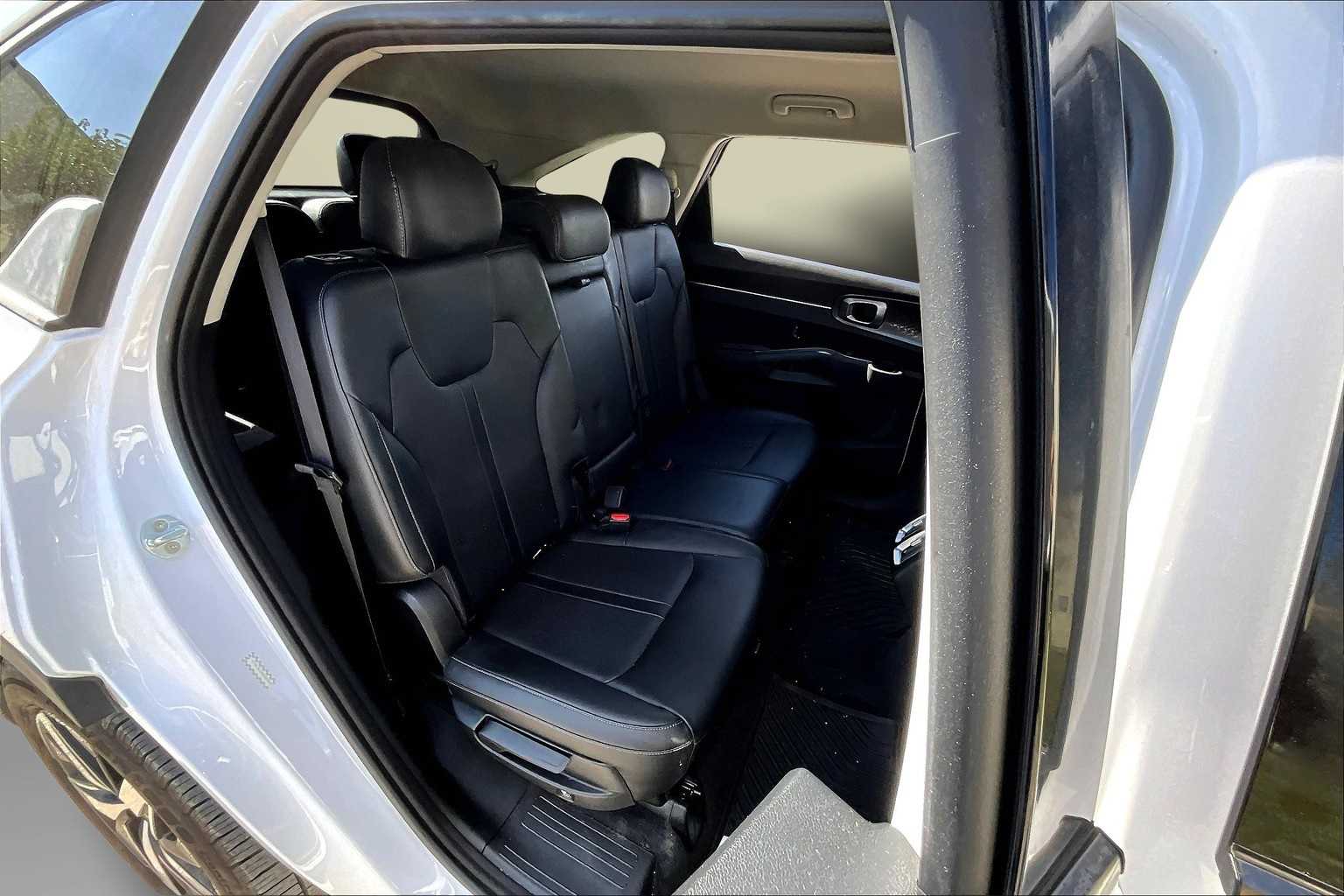 Thumbnail: 2021 Kia Sorento - 27