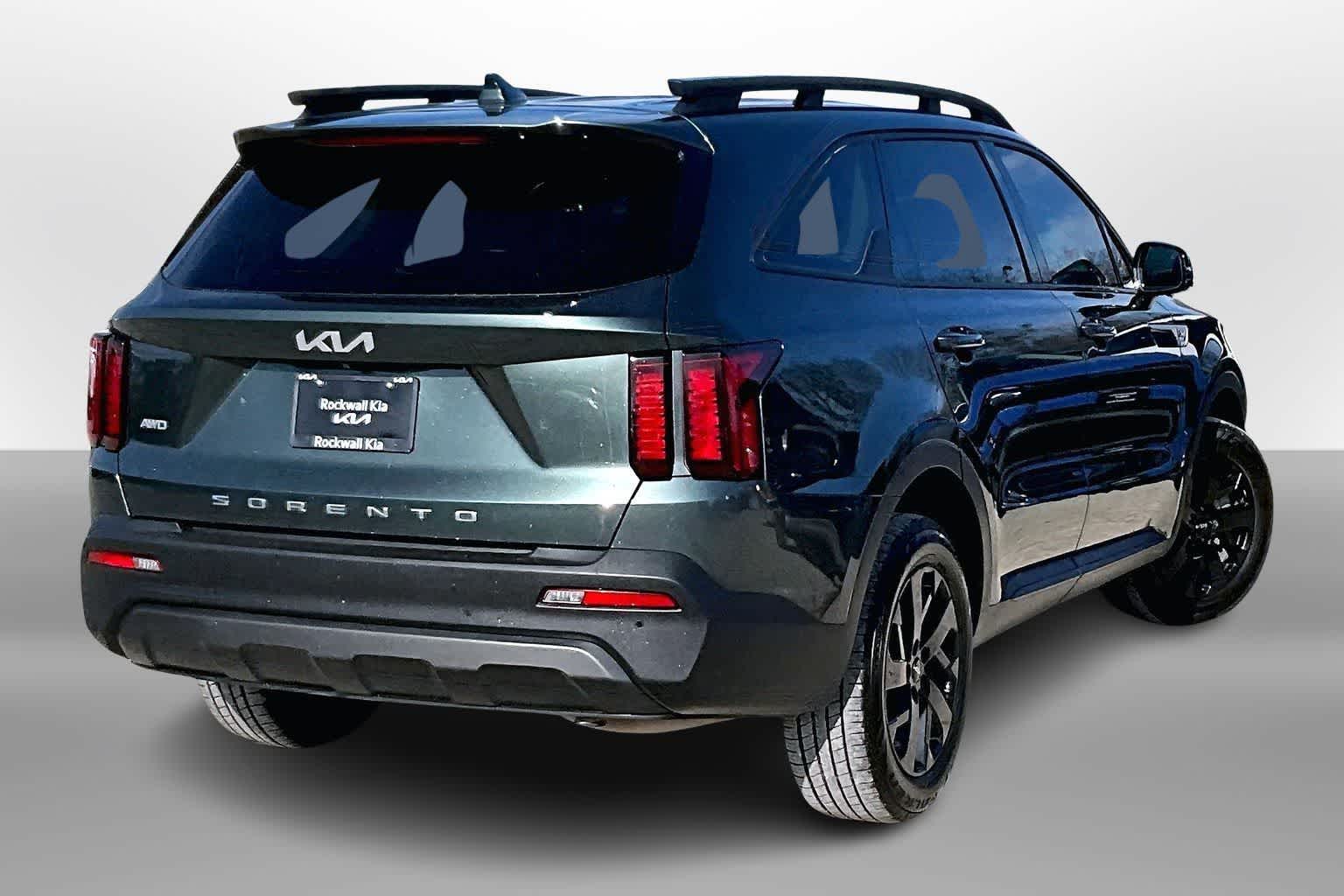 Thumbnail: 2022 Kia Sorento - 2