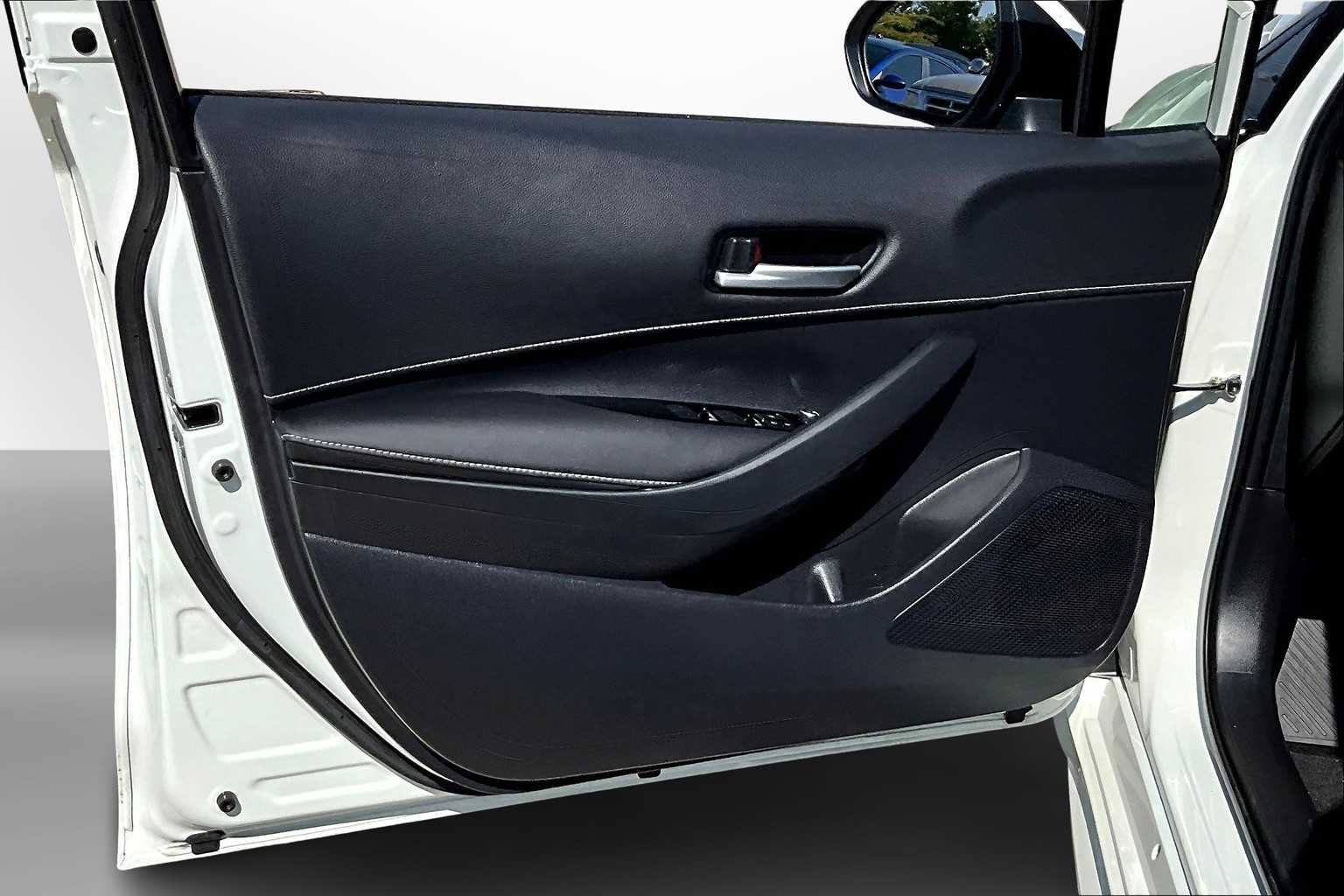 Thumbnail: 2020 Toyota Corolla - 17