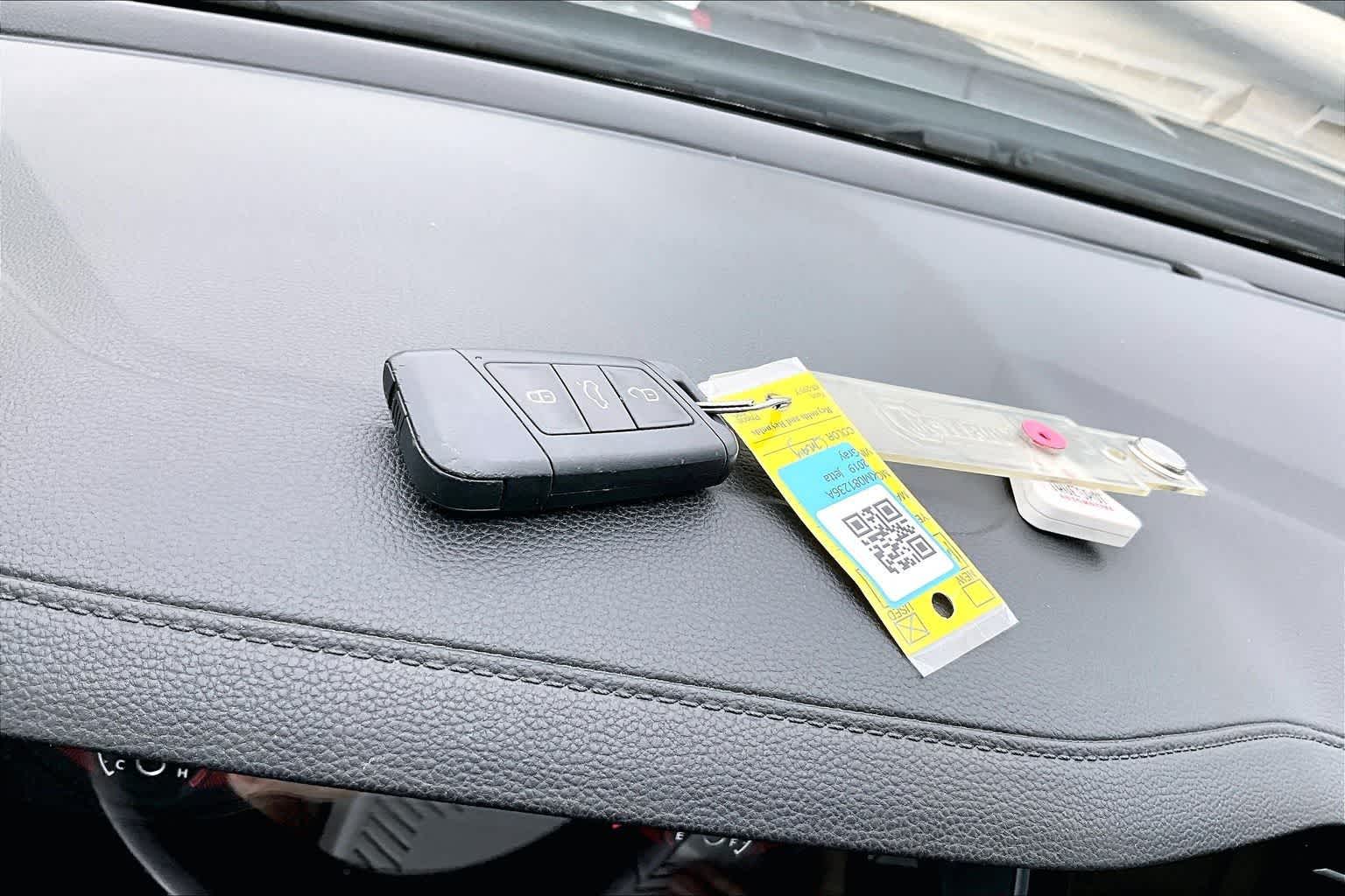 Thumbnail: 2019 Volkswagen Jetta - 9