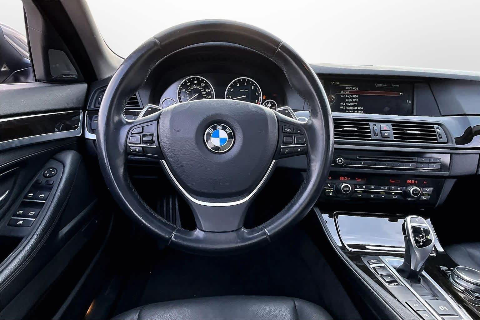 Thumbnail: 2016 BMW 5 Series - 5