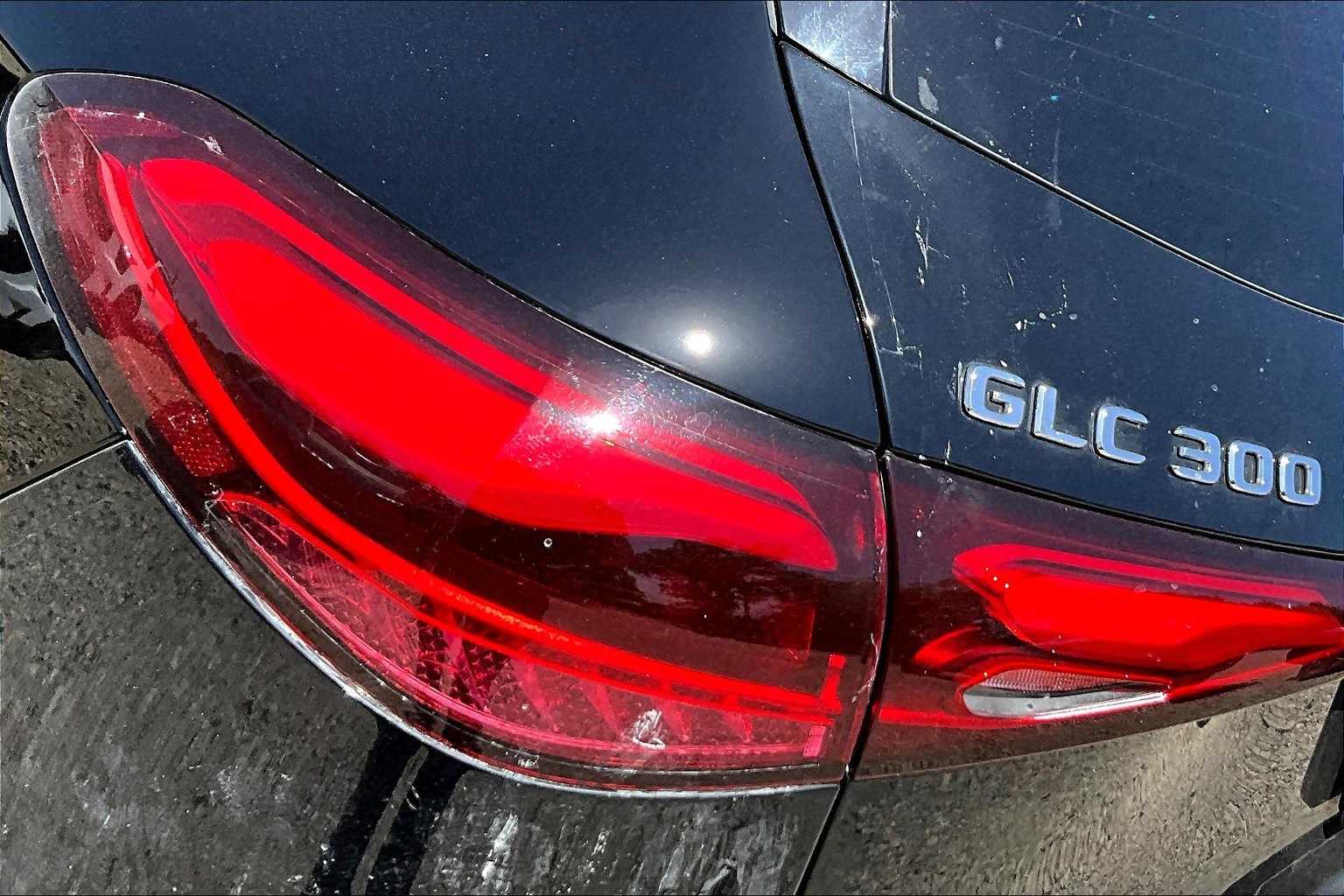 Thumbnail: 2024 Mercedes-Benz GLC - 30