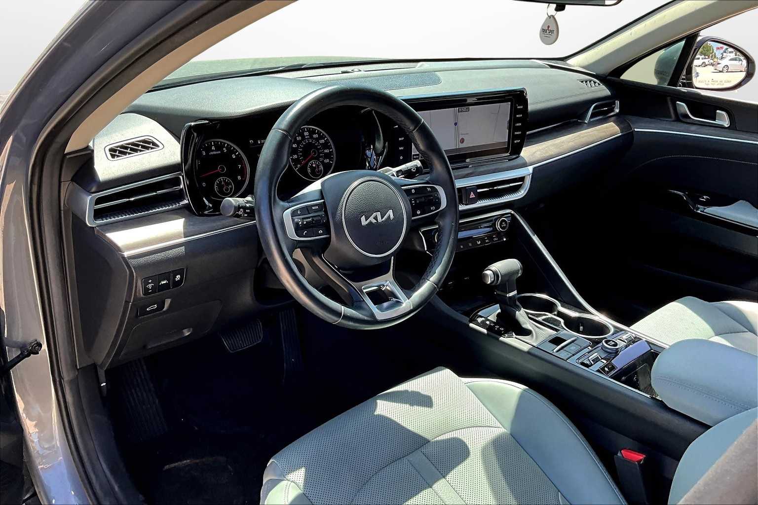 Thumbnail: 2023 Kia K5 - 12