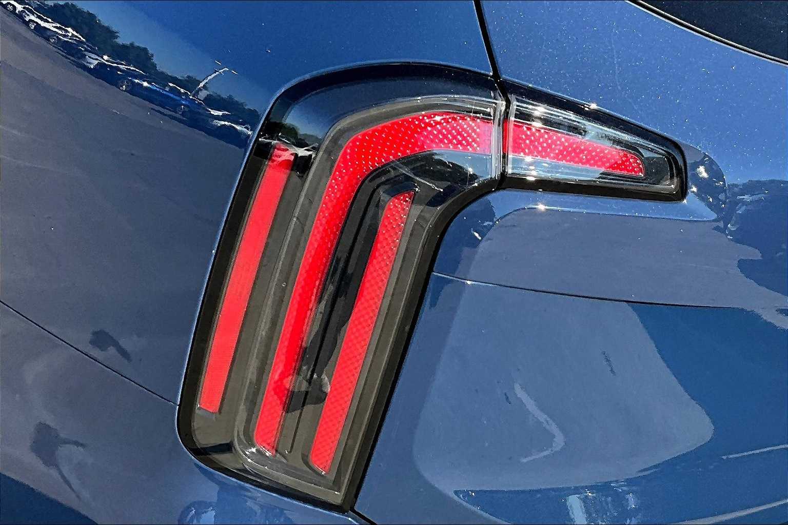 Thumbnail: 2024 Kia Telluride - 32