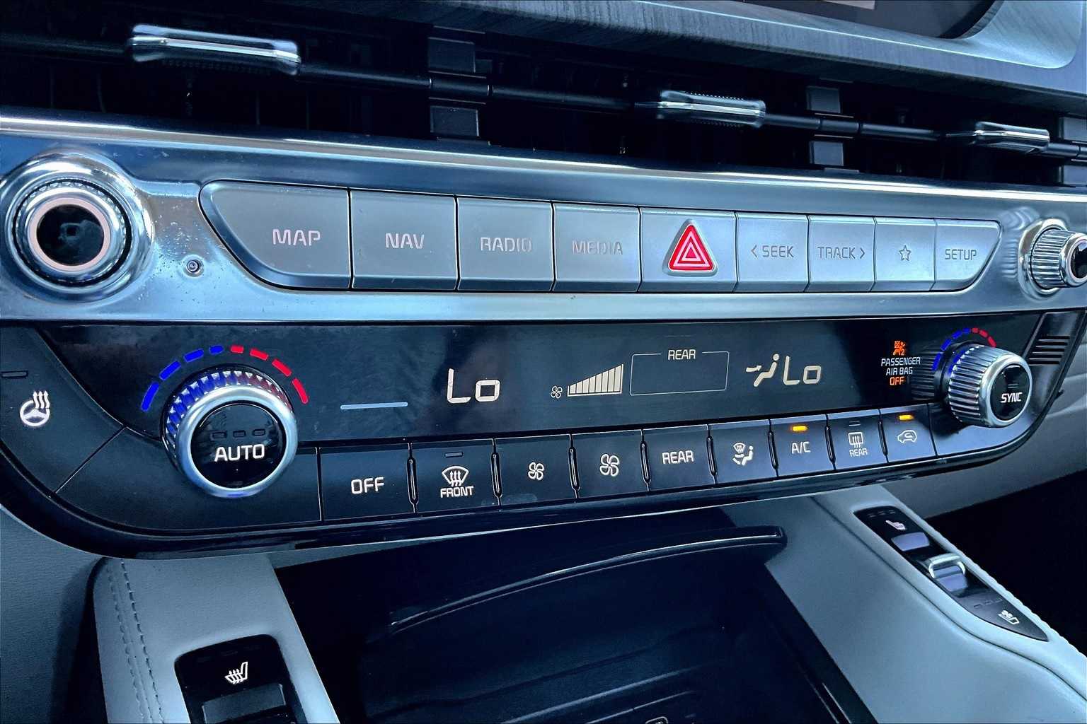Thumbnail: 2024 Kia Telluride - 25