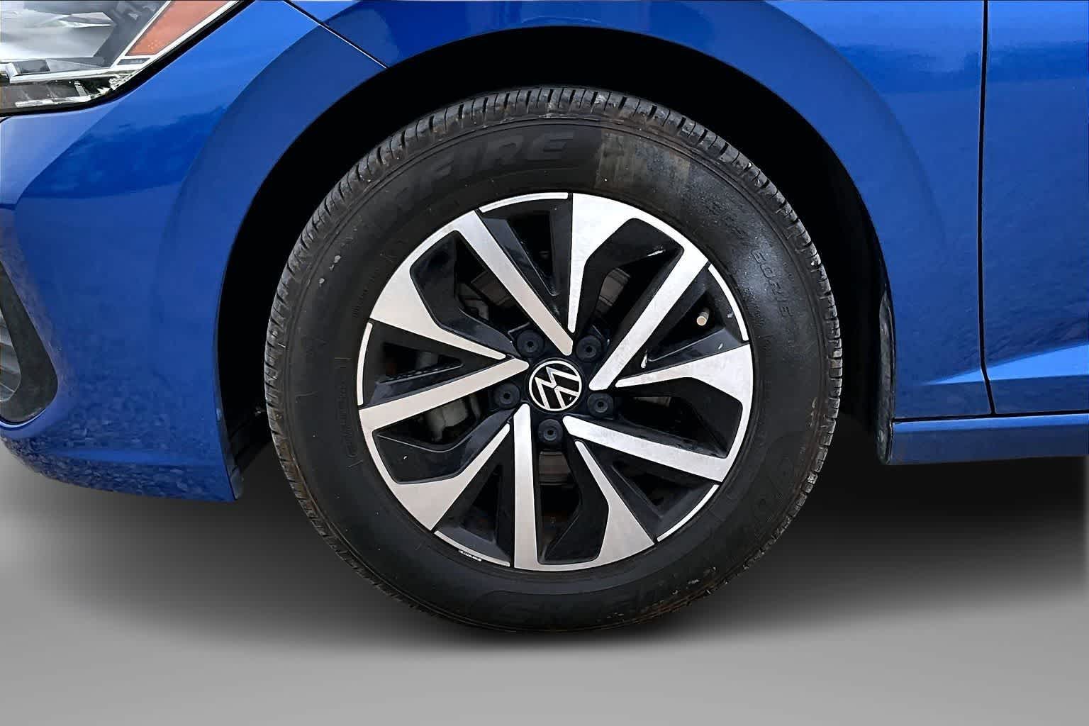 Thumbnail: 2022 Volkswagen Jetta - 8