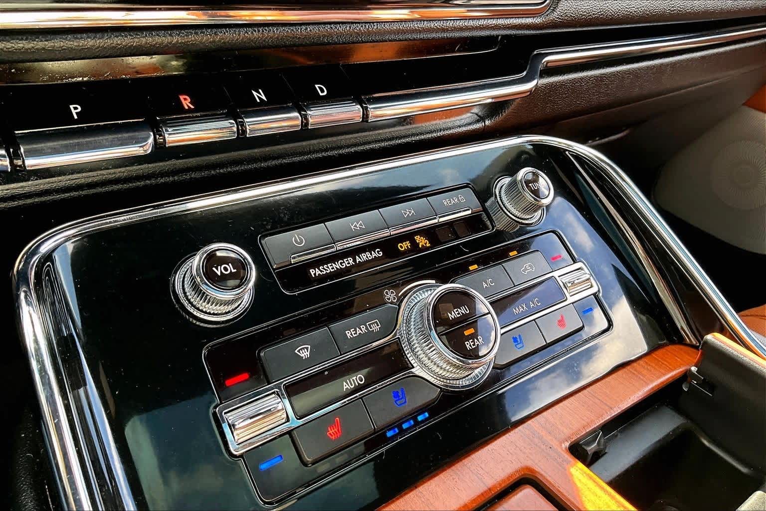 Thumbnail: 2018 Lincoln Navigator - 23