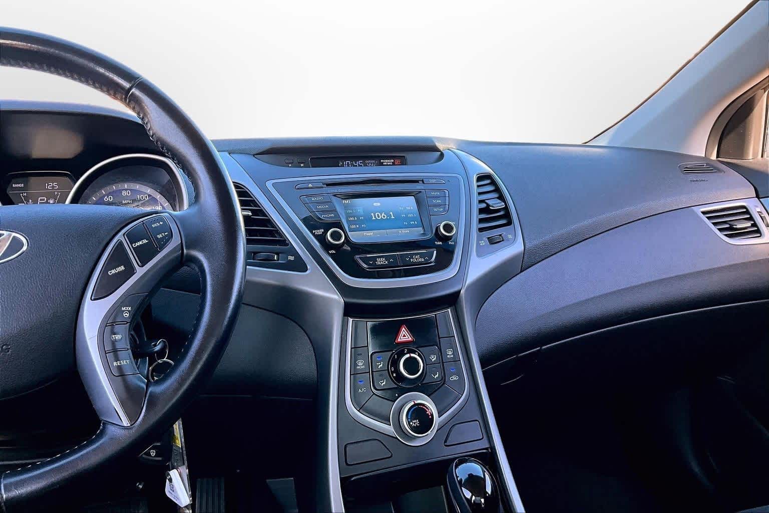 Thumbnail: 2015 Hyundai Elantra - 6