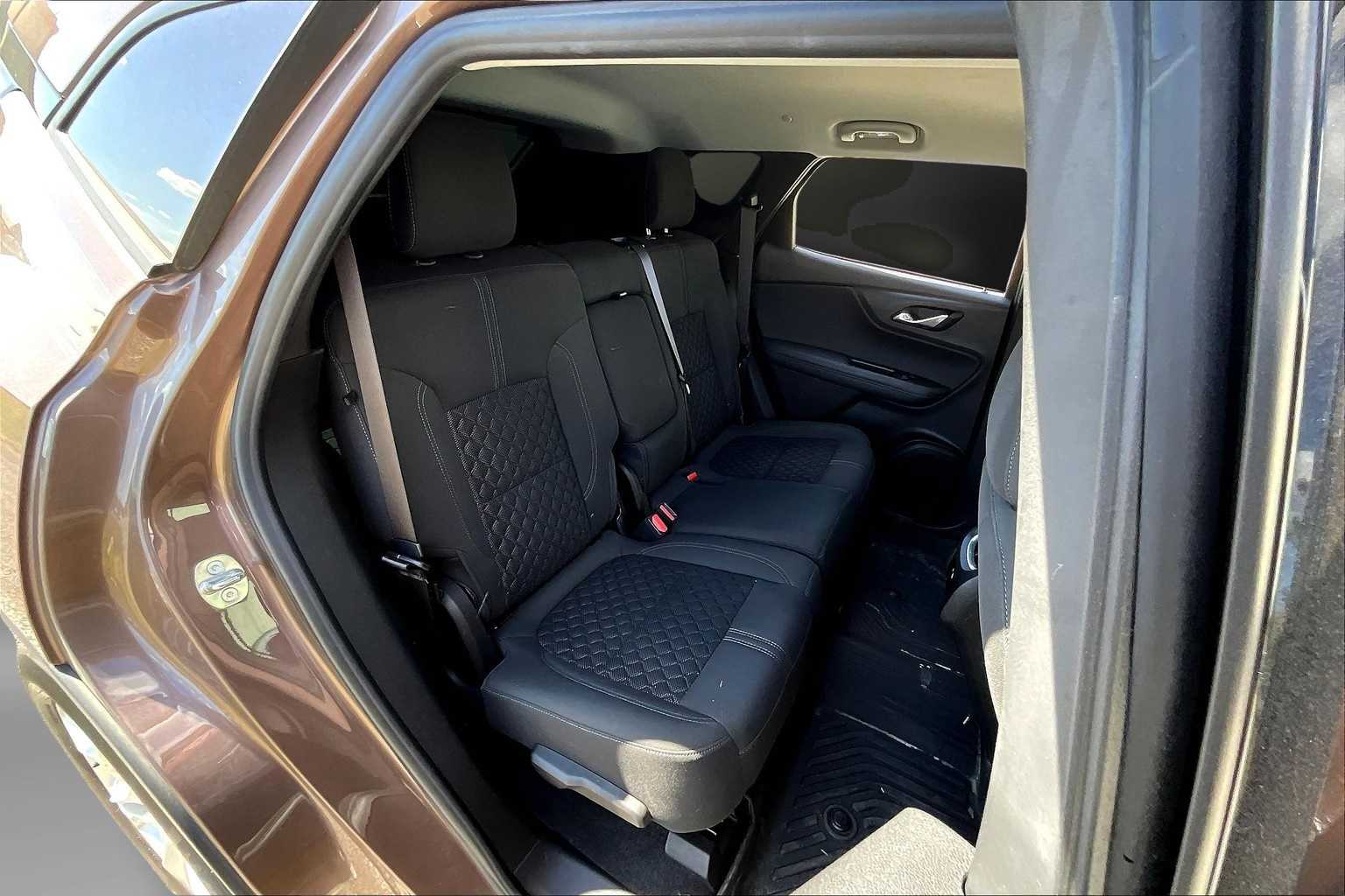 Thumbnail: 2019 Chevrolet Blazer - 28
