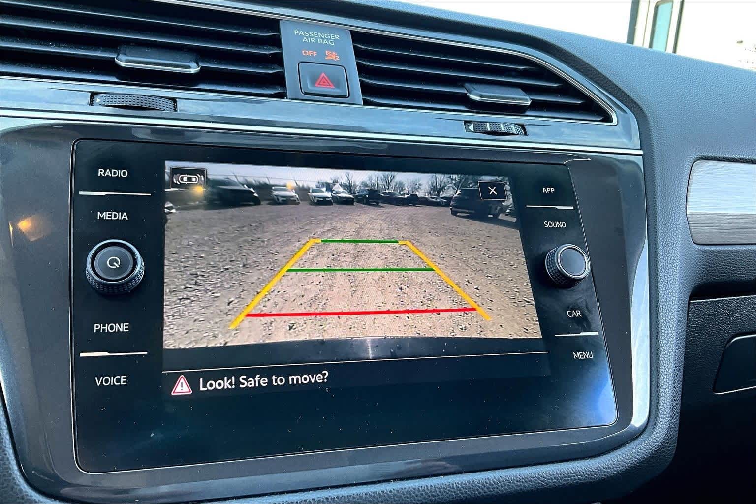 Thumbnail: 2021 Volkswagen Tiguan - 19