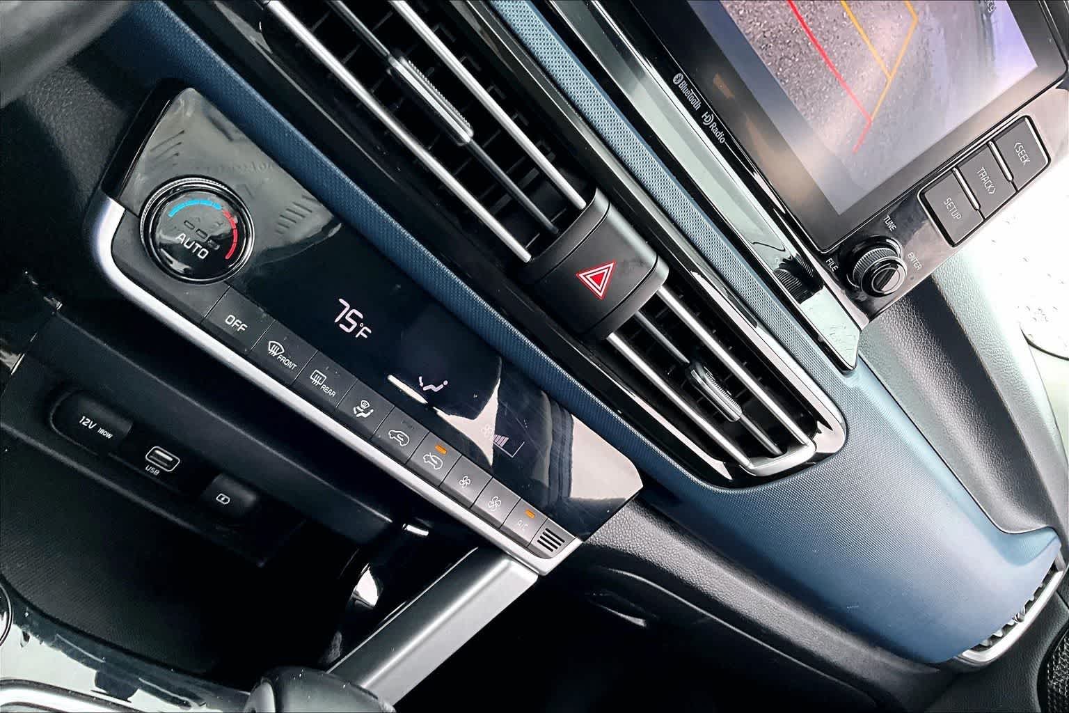 Thumbnail: 2023 Kia Seltos - 23