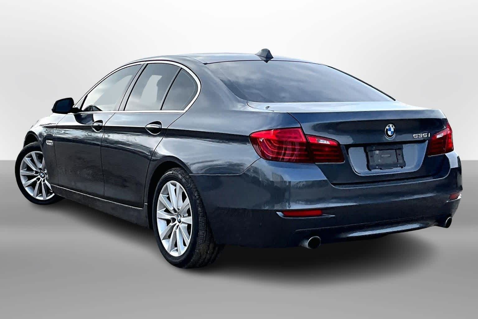 Thumbnail: 2016 BMW 5 Series - 11