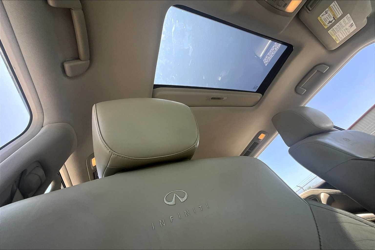 Thumbnail: 2013 INFINITI QX56 - 16