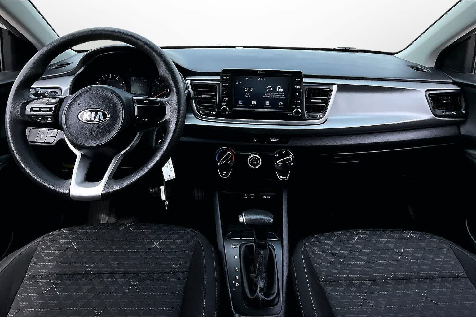 Thumbnail: 2020 Kia Rio - 12