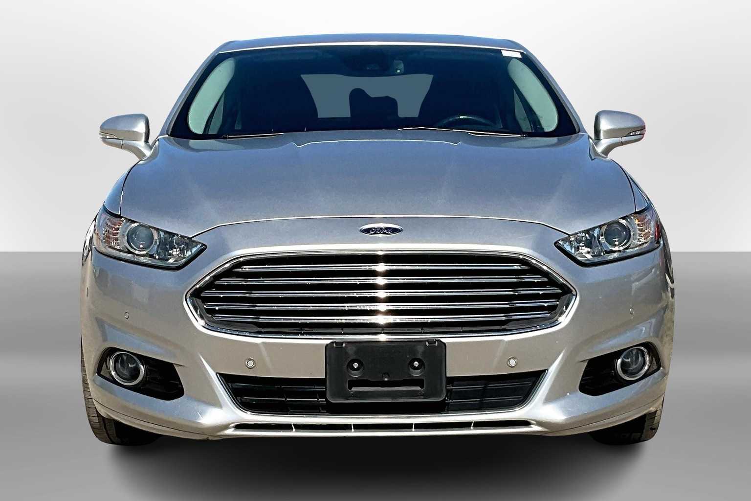 2013 Ford Fusion Titanium photo 3