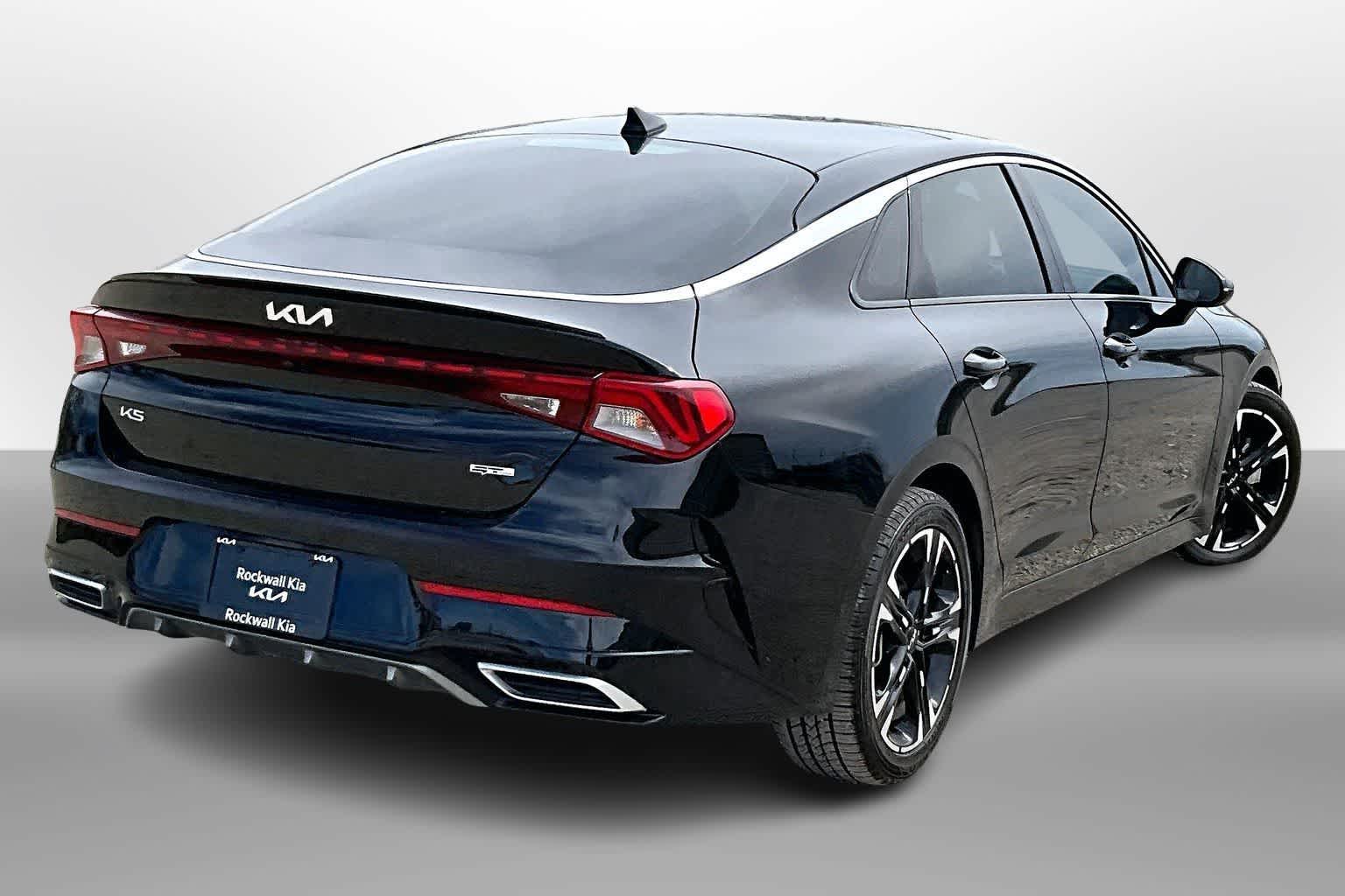 Thumbnail: 2023 Kia K5 - 2