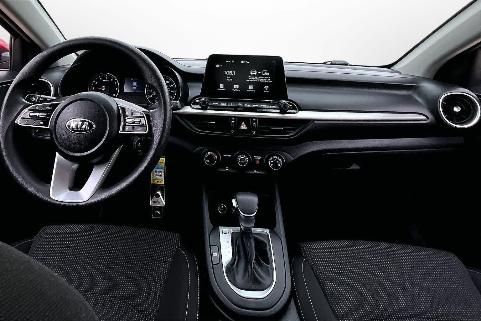 Thumbnail: 2021 Kia Forte - 14