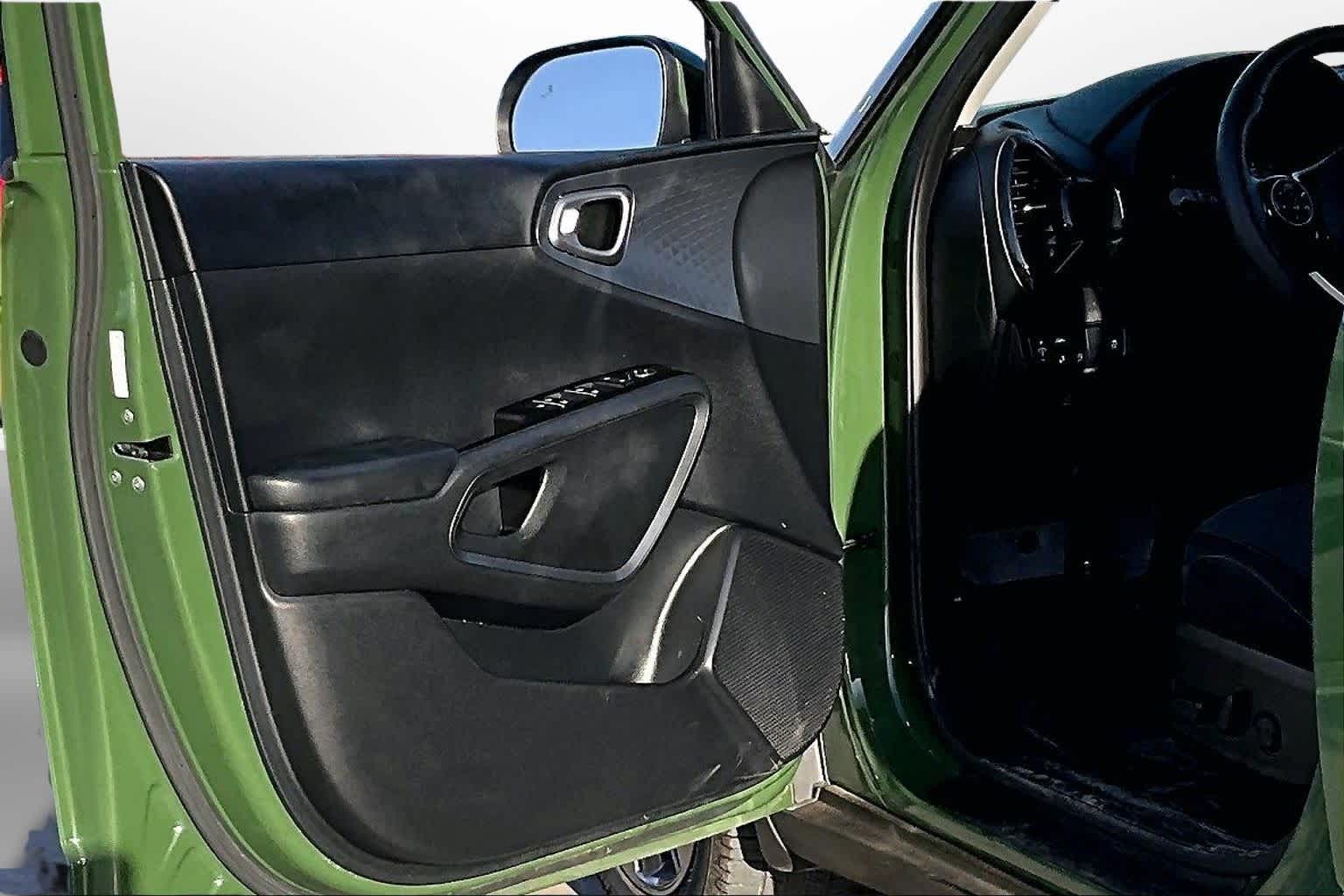 Thumbnail: 2021 Kia Soul - 16