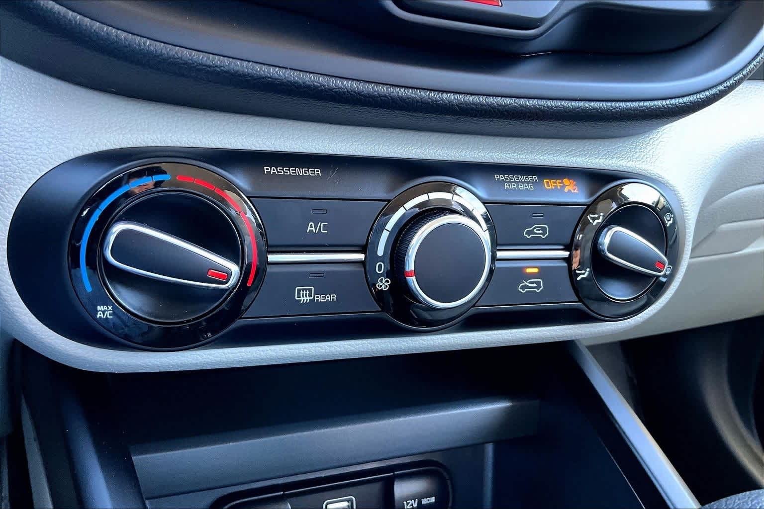 Thumbnail: 2023 Kia Soul - 24