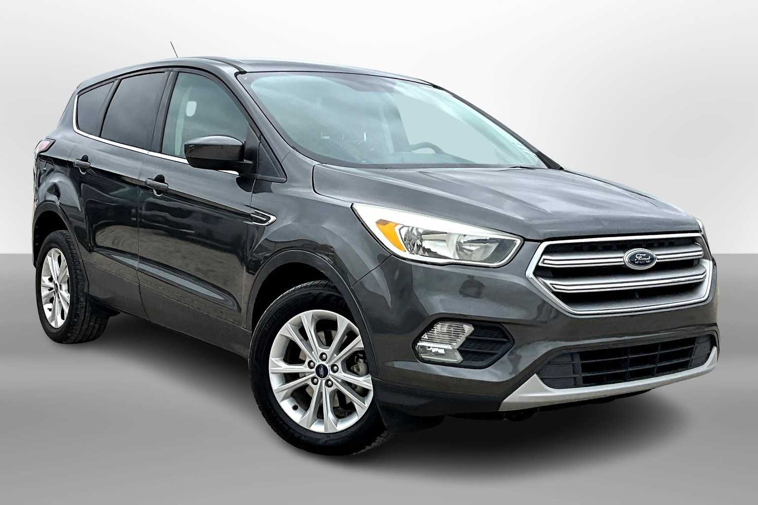 2017 Ford Escape SE 10