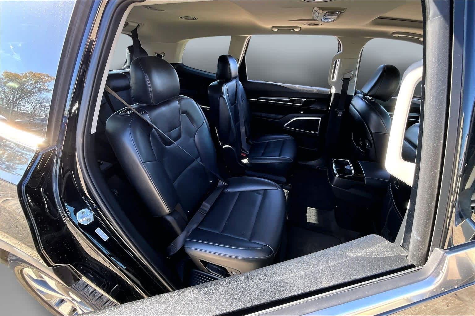 Thumbnail: 2020 Kia Telluride - 25