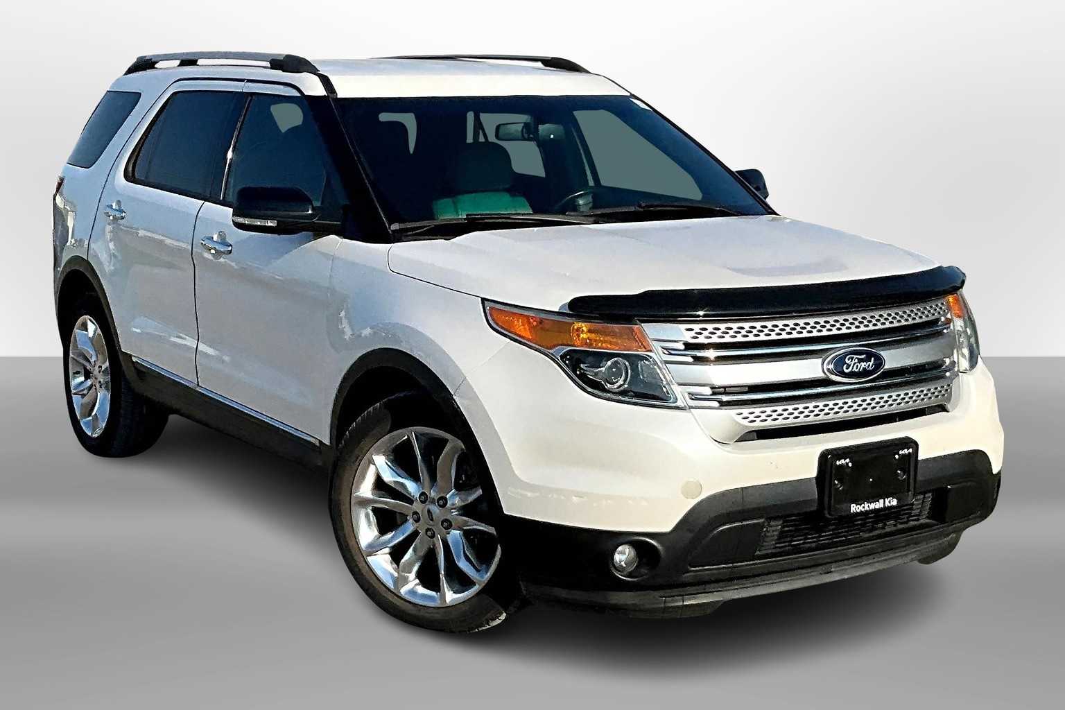 Thumbnail: 2013 Ford Explorer - 10