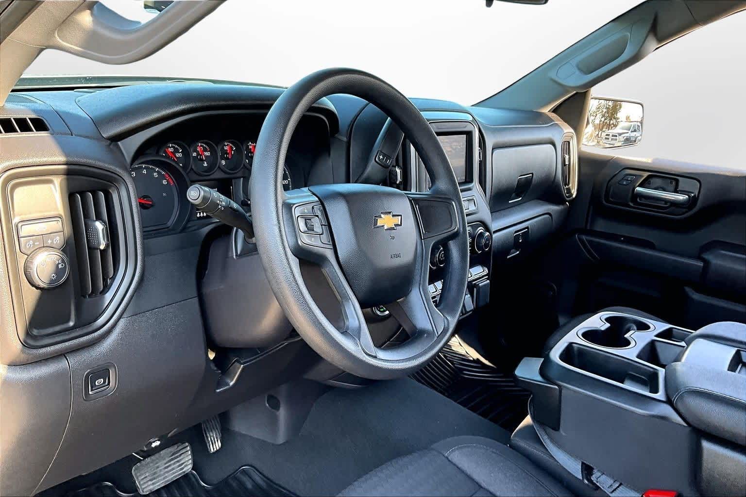 Thumbnail: 2025 Chevrolet Silverado 1500 - 12