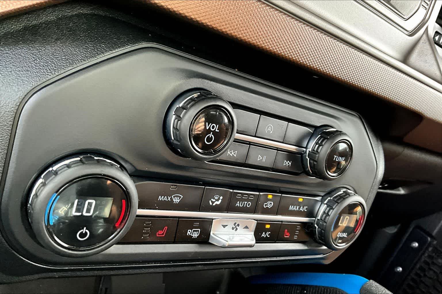 Thumbnail: 2023 Ford Bronco - 20