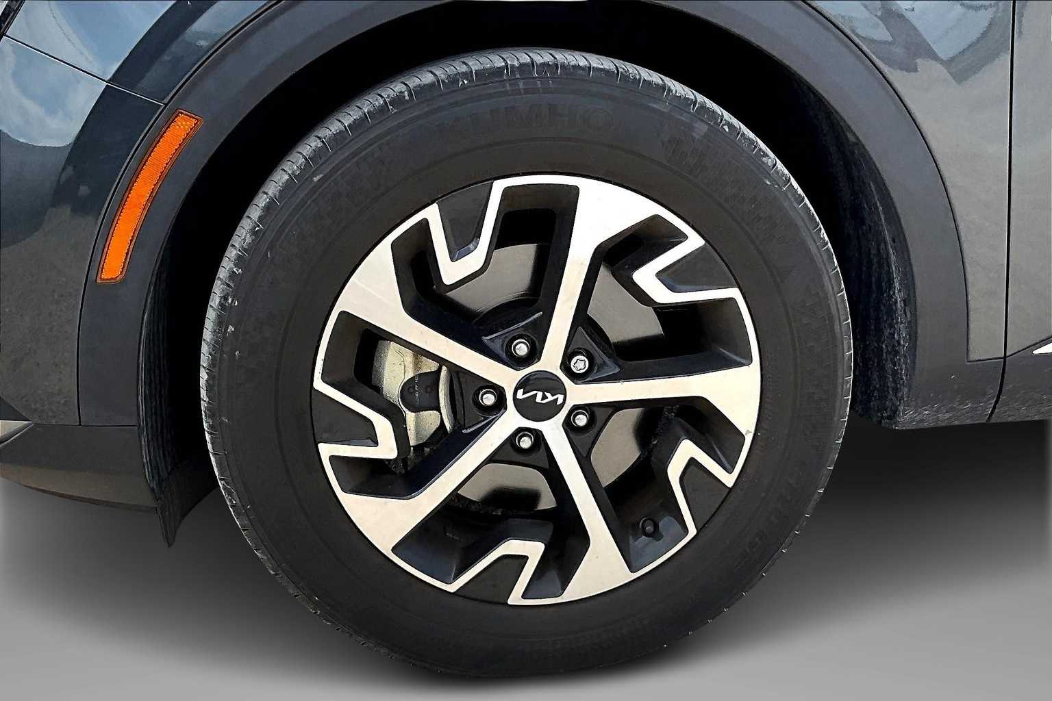 Thumbnail: 2023 Kia Sportage - 8