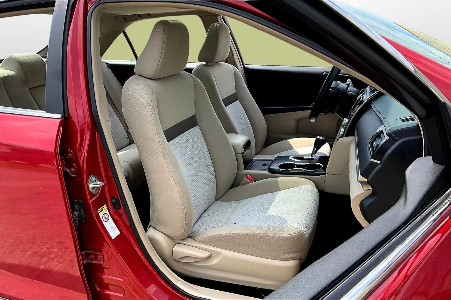Thumbnail: 2012 Toyota Camry - 7