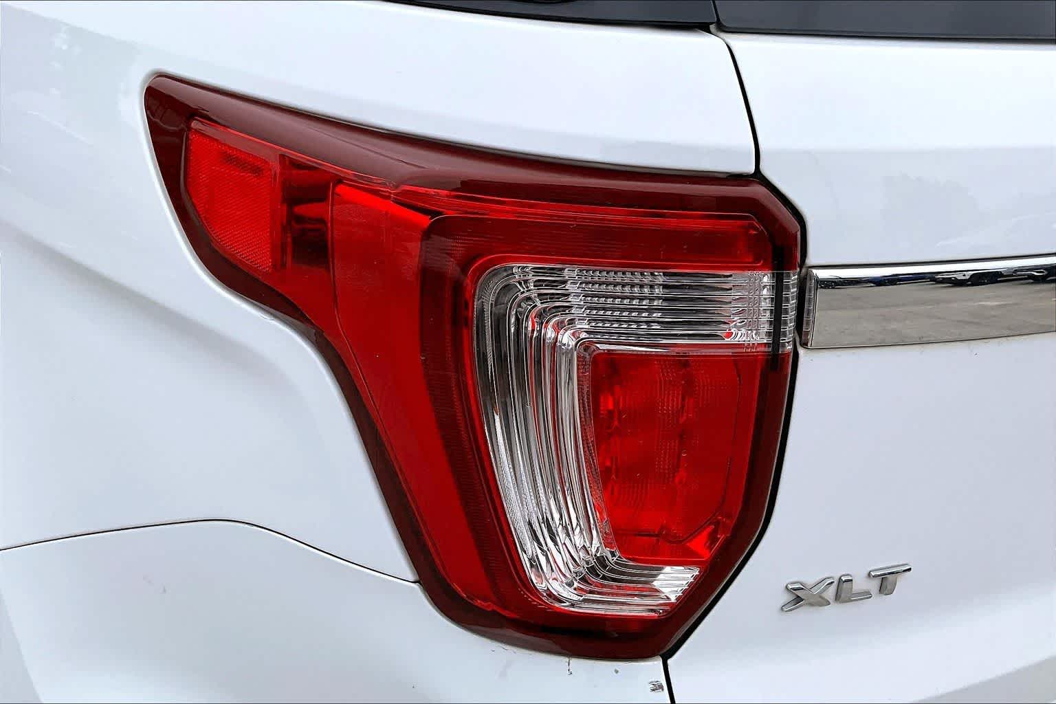 Thumbnail: 2017 Ford Explorer - 27